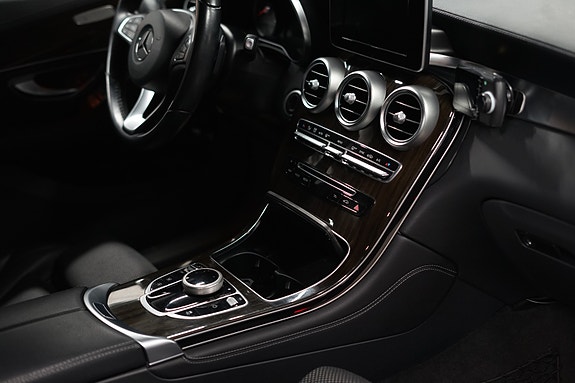 Mercedes-Benz GLC220 d 12 of 30