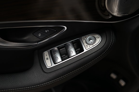 Mercedes-Benz GLC220 d 18 of 30
