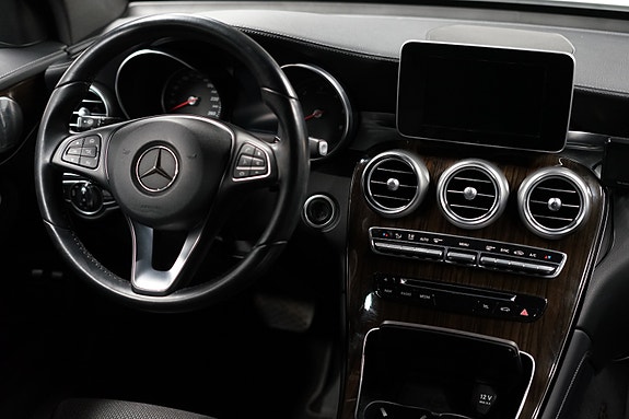 Mercedes-Benz GLC220 d 9 of 30