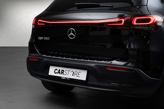 Mercedes-Benz EQA250 7 of 26
