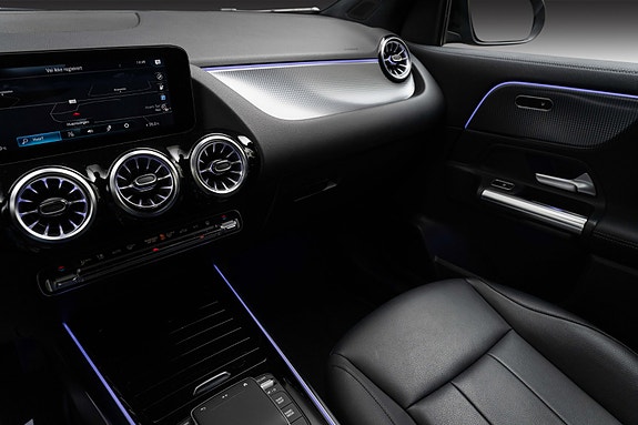 Mercedes-Benz EQA250 12 of 26