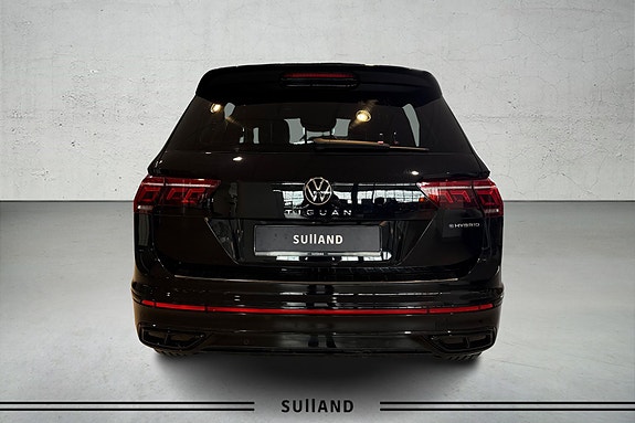 Volkswagen Tiguan 8 of 26