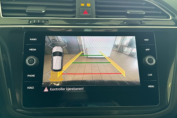 Volkswagen Tiguan 15 of 26