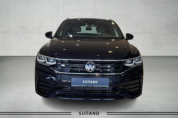 Volkswagen Tiguan 3 of 26