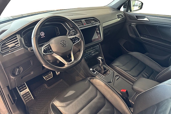 Volkswagen Tiguan 10 of 26
