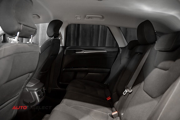 Ford Mondeo 15 of 30