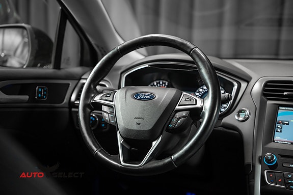 Ford Mondeo 24 of 30