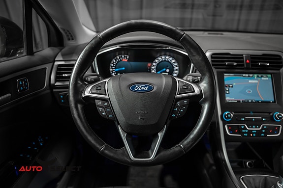 Ford Mondeo 25 of 30