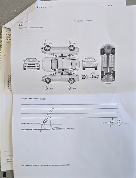 Mercedes-Benz CLA250 e 24 of 26