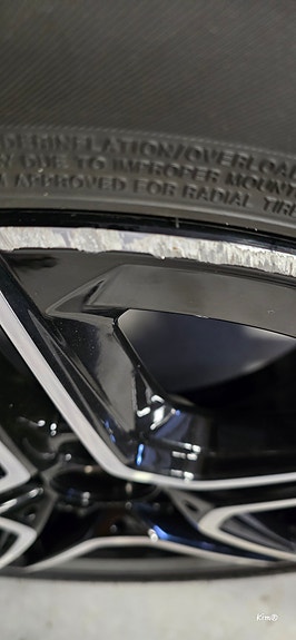 Mercedes-Benz CLA250 e 13 of 26