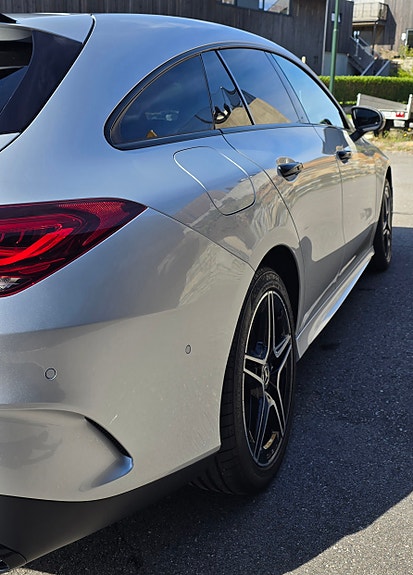 Mercedes-Benz CLA250 e 11 of 26
