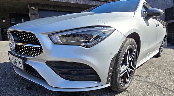 Mercedes-Benz CLA250 e 8 of 26