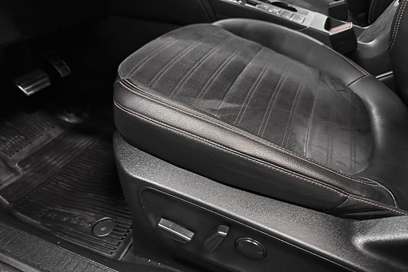 Ford Kuga 18 of 30