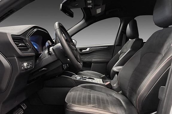 Ford Kuga 17 of 30