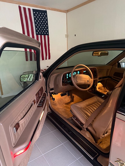 Buick Riviera 17 of 19