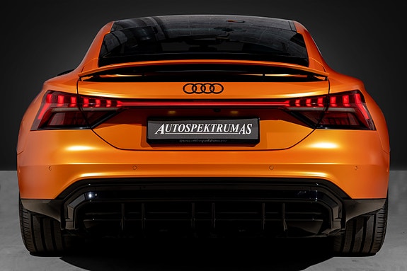 Audi e-tron GT 9 of 30