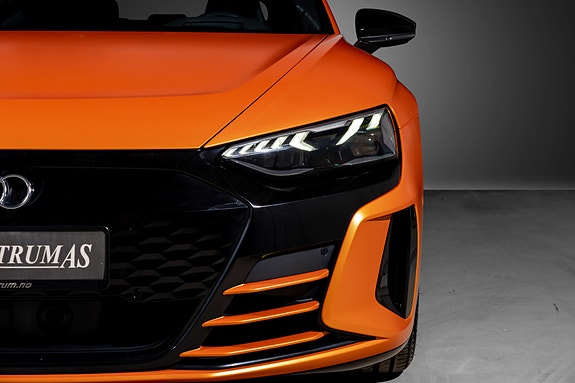 Audi e-tron GT 4 of 30