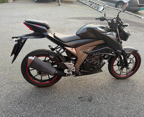 Suzuki GSX-S 125 2 of 7