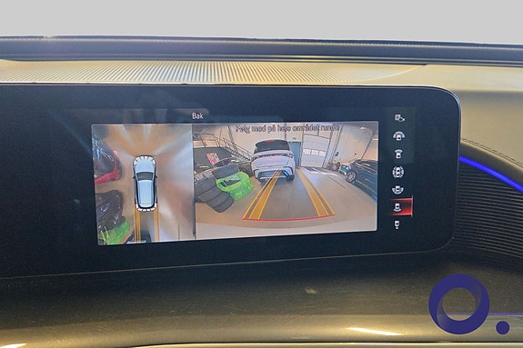 Mercedes-Benz EQC400 19 of 30