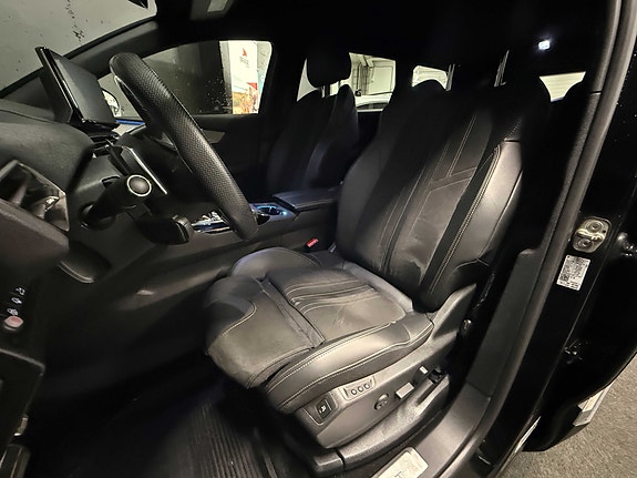 Peugeot 5008 23 of 29