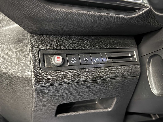Peugeot 5008 21 of 29