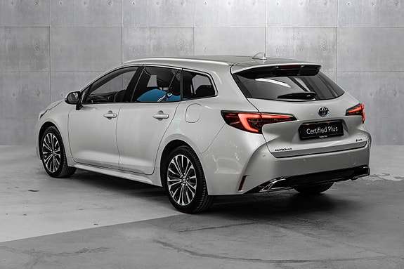Toyota Corolla 3 of 22