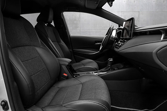 Toyota Corolla 19 of 22