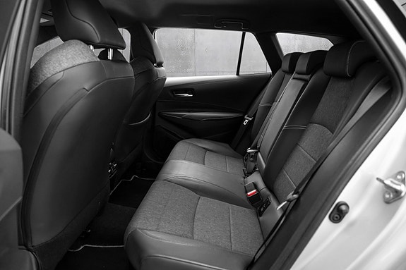 Toyota Corolla 18 of 22