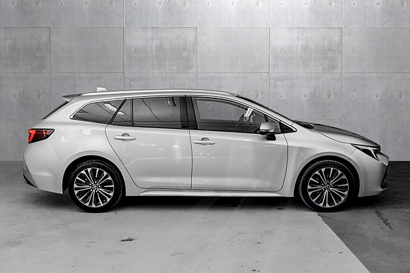 Toyota Corolla 6 of 22
