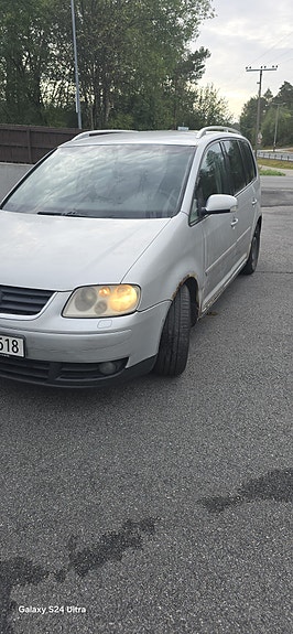 Volkswagen Touran 7 of 7