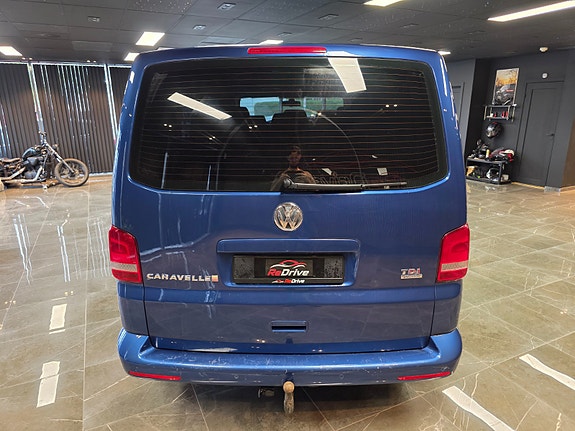 Volkswagen Caravelle 5 of 30