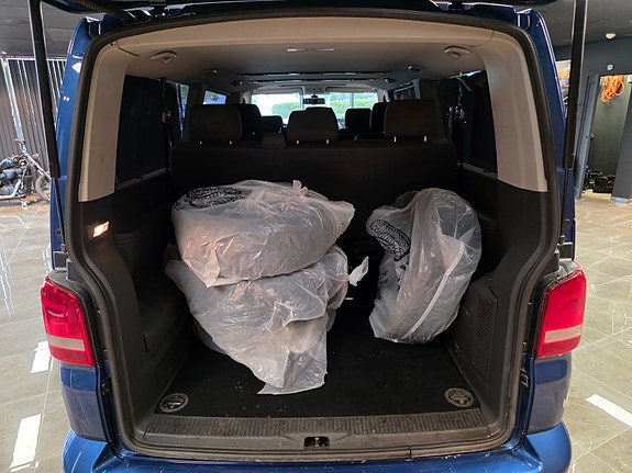 Volkswagen Caravelle 14 of 30