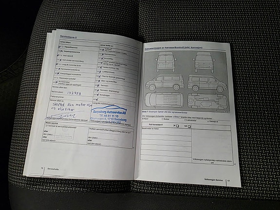 Volkswagen Caravelle 30 of 30