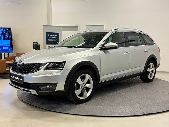 Skoda Octavia Scout 6 of 30