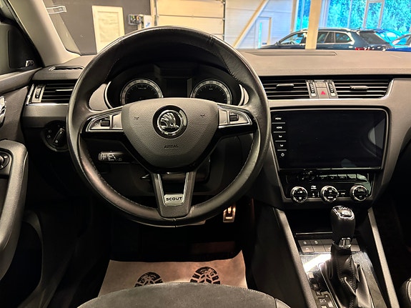 Skoda Octavia Scout 15 of 30