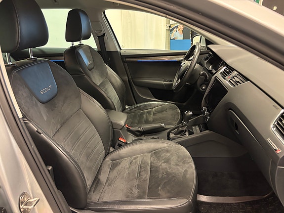 Skoda Octavia Scout 11 of 30