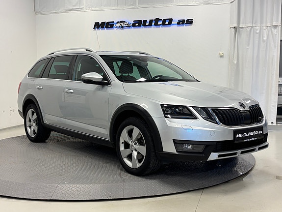 Skoda Octavia Scout 2 of 30