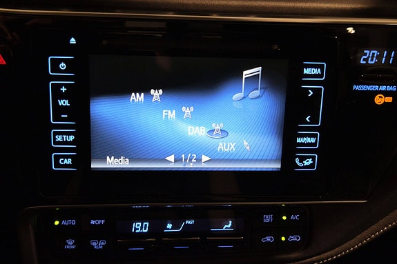 Toyota Auris 30 of 30