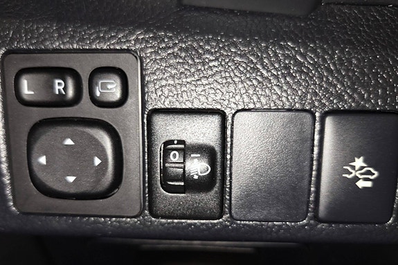 Toyota Auris 27 of 30