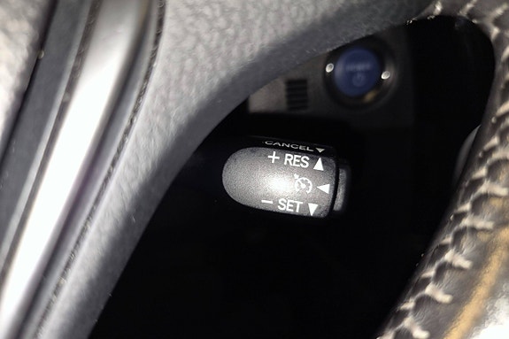 Toyota Auris 26 of 30