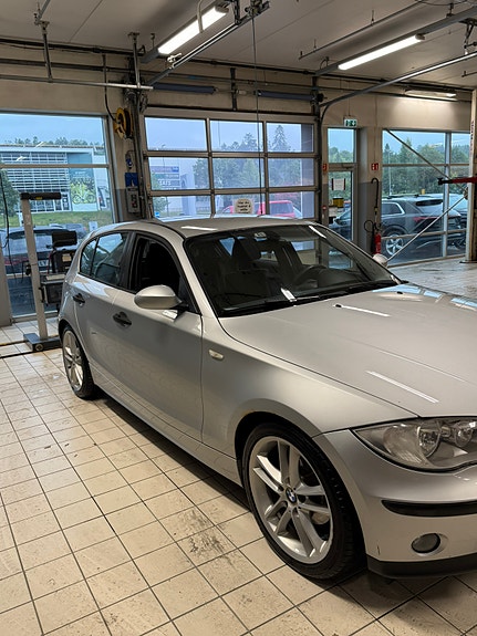 BMW 118d 3 of 13