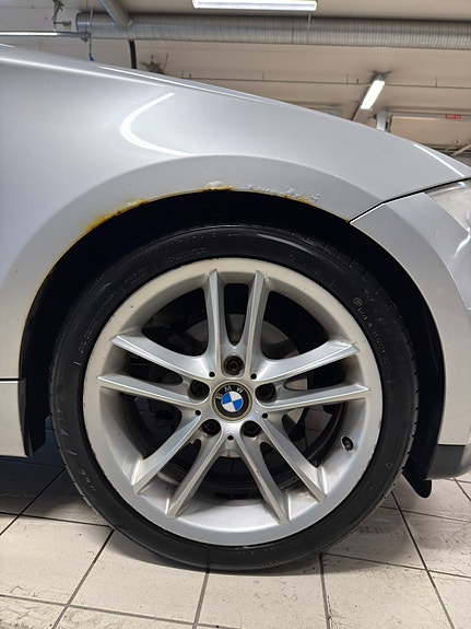 BMW 118d 8 of 13