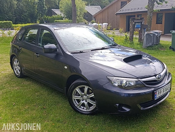 Subaru Impreza 7 of 16