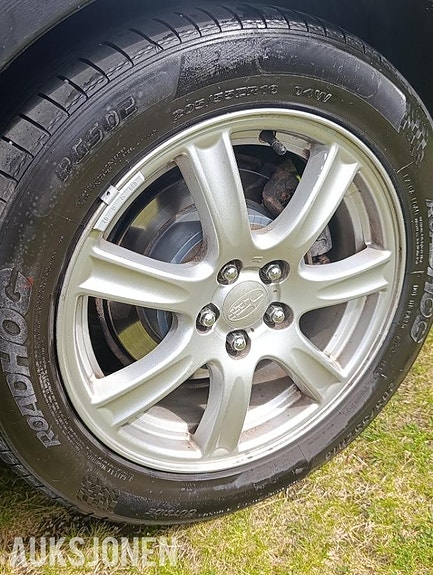 Subaru Impreza 14 of 16