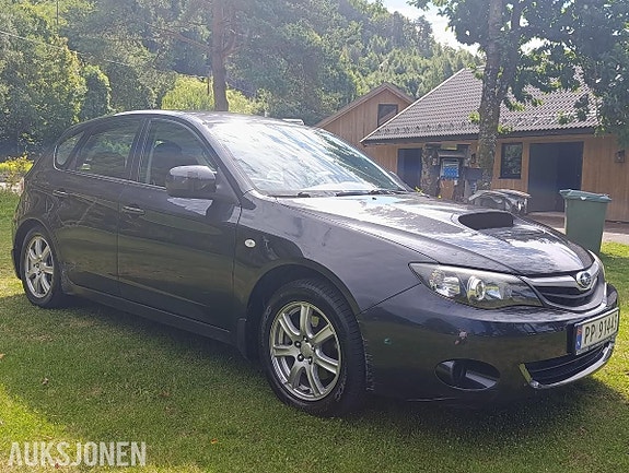 Subaru Impreza 3 of 16