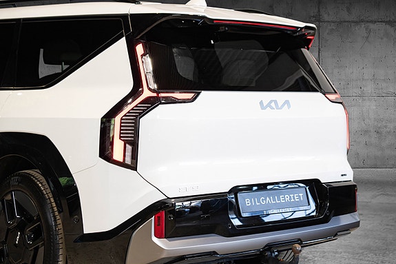 Kia EV9 8 of 30
