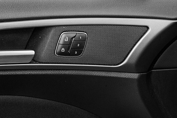 Ford Mondeo 17 of 30