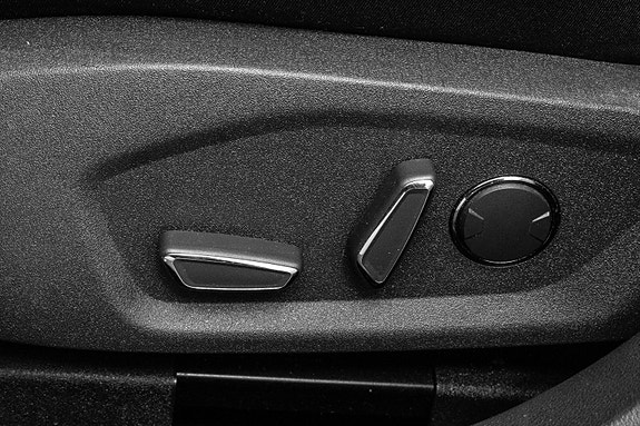 Ford Mondeo 16 of 30