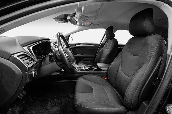 Ford Mondeo 15 of 30