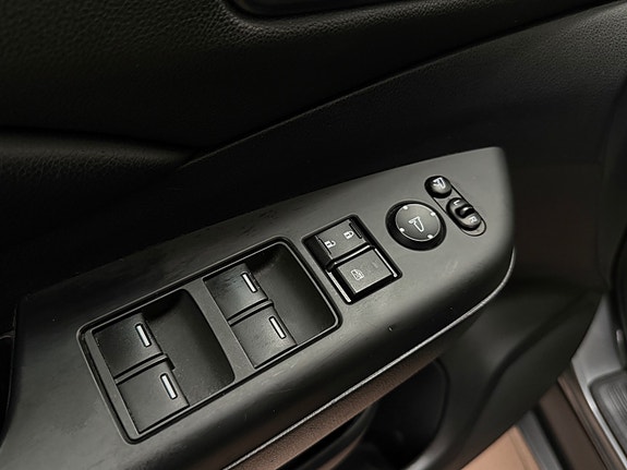 Honda CR-V 16 of 24